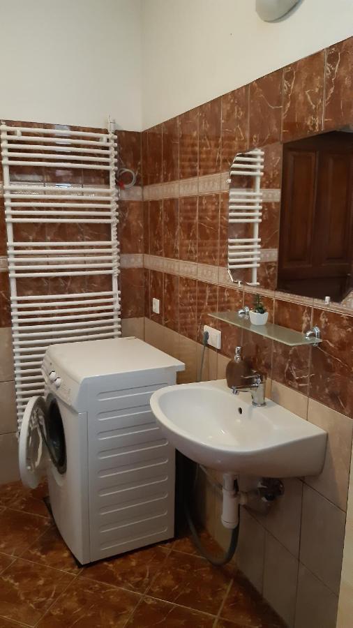 Hotel Bajusz Vendeghaz Tornyosnémeti Zewnętrze zdjęcie