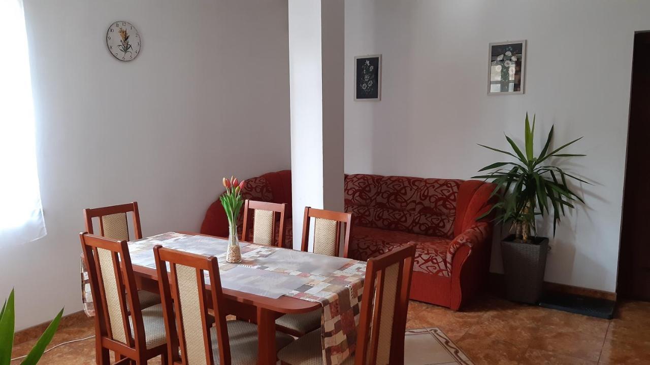 Hotel Bajusz Vendeghaz Tornyosnémeti Zewnętrze zdjęcie