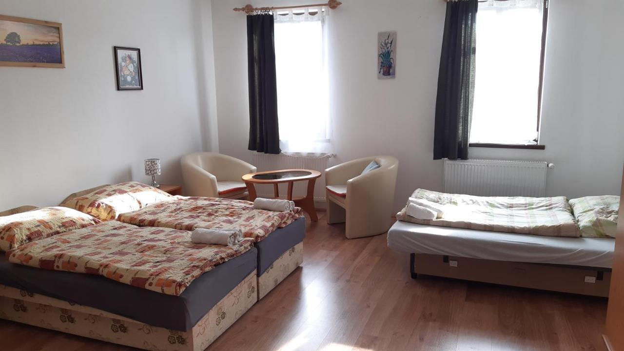Hotel Bajusz Vendeghaz Tornyosnémeti Zewnętrze zdjęcie